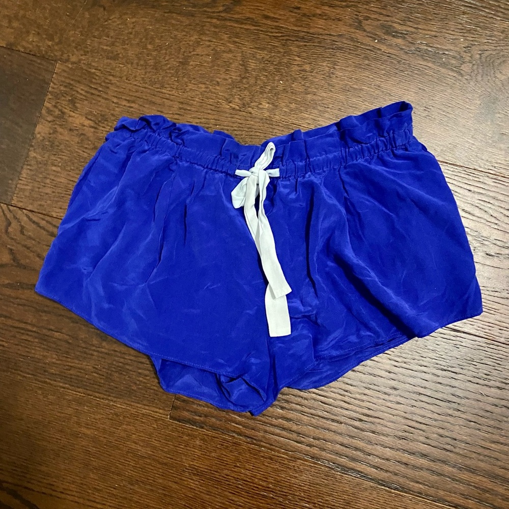 Aritzia Wilfred 100% Silk Shorts